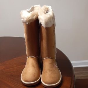 Breast Cancer Awareness Boots